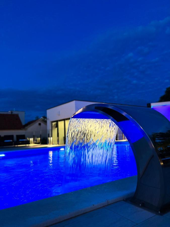 Holiday Luxury Resort Sundance Trogir Exterior foto