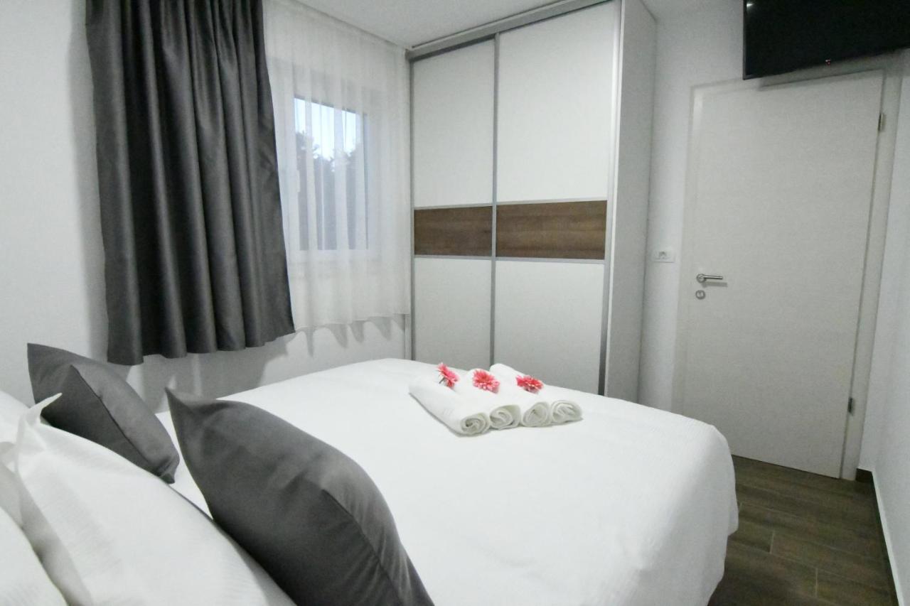 Holiday Luxury Resort Sundance Trogir Exterior foto